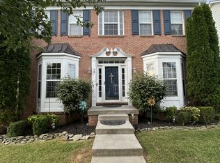 73 Colonial Dr, Charles Town, WV