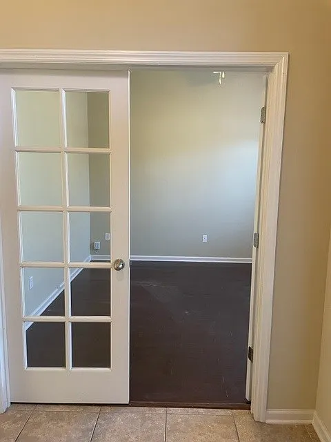 462 Roserush Lane - 1 — Photo 3