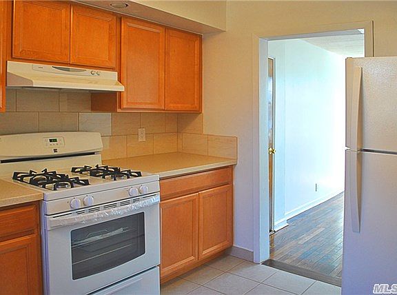 5th image of 18927 39th Ave APT 123