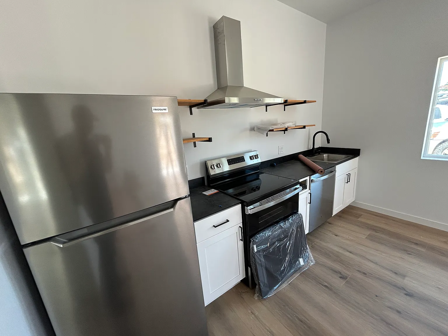 1 bed, 500 sqft, $1,450 — Photo 4