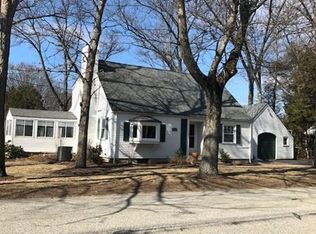 52 Oaks Rd, Framingham, MA 01702