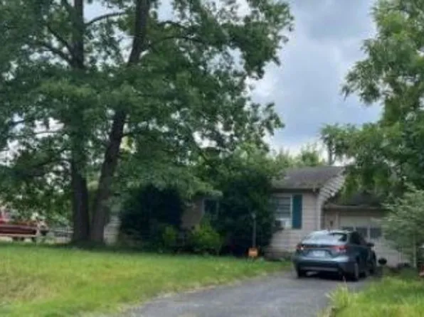 122 Patterson Ave, Fredericksburg, VA 22407
