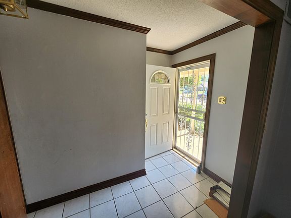 2nd image of 2469 Boysenberry St