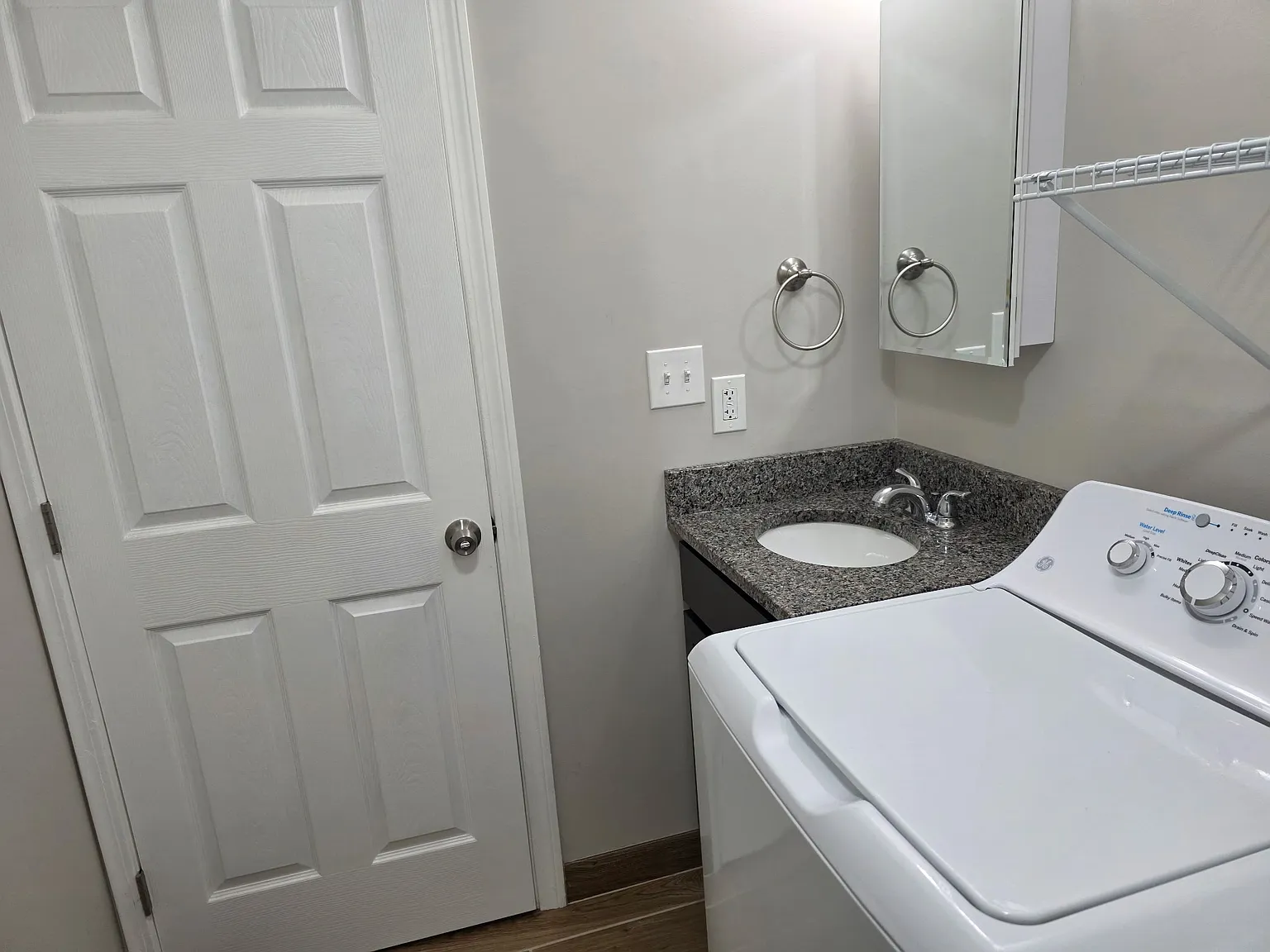 3 bed, 1.5 bath, 1400 sqft, $2,650 — Photo 4