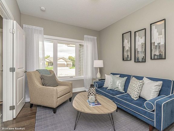 2nd image of 9816 Dunmore Cir