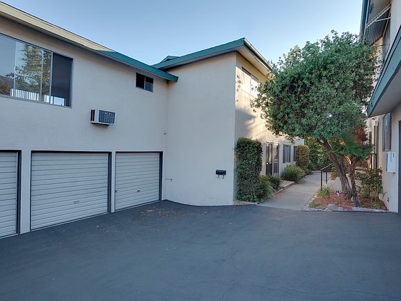 4th image of 120 Esperanza Ave APT B