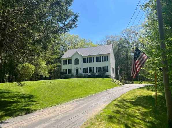 79 Emerald Drive, Danville, NH 03819
