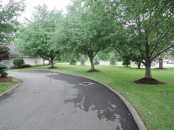 2nd image of 4490 Creekside Dr