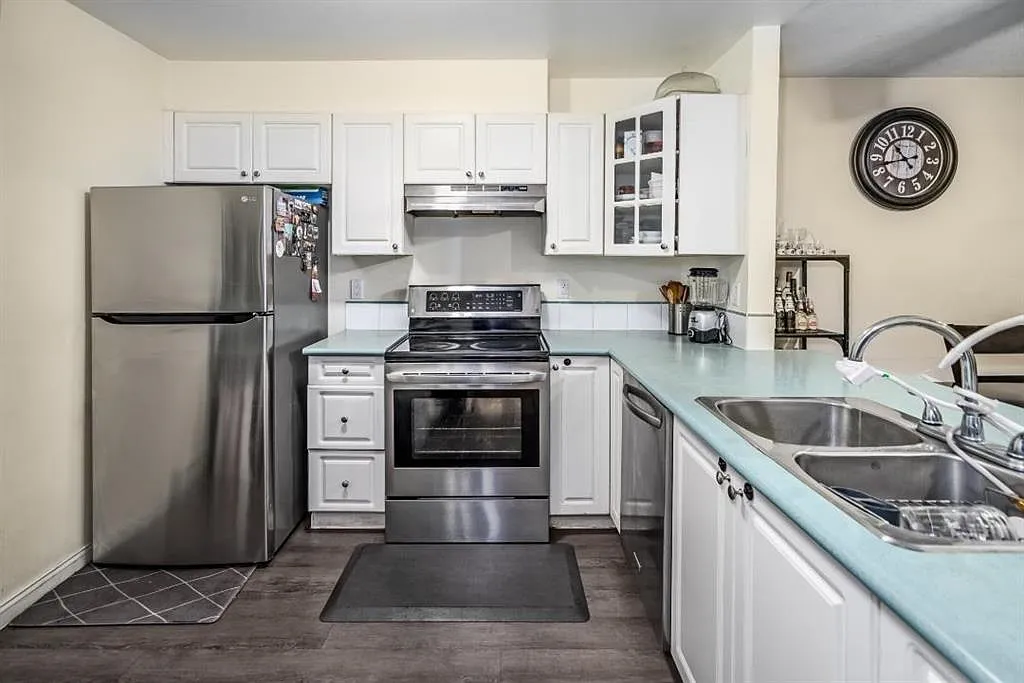 2 bed, 1016 sqft, $2,300 — Photo 1
