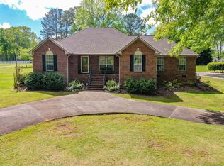 405 Eagle Pointe Dr, Pell City, AL 35128