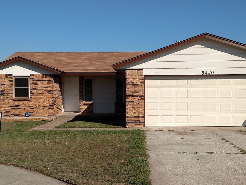 1st image of 3440 Cobblestone Dr