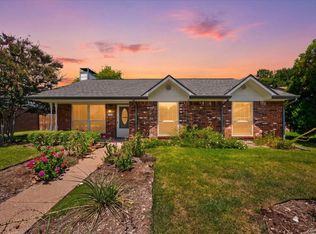 2154 Pueblo Dr, Garland, TX 75040