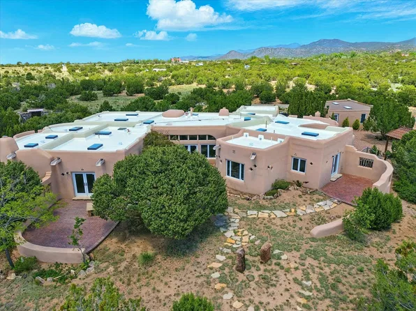 31 AB Hondo Trl, Santa Fe, NM 87508