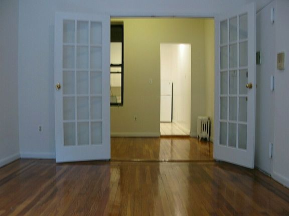 3rd image of 245 E 83rd St #1S