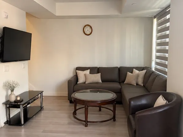 (undisclosed Address), Brampton, ON L6P 3B5