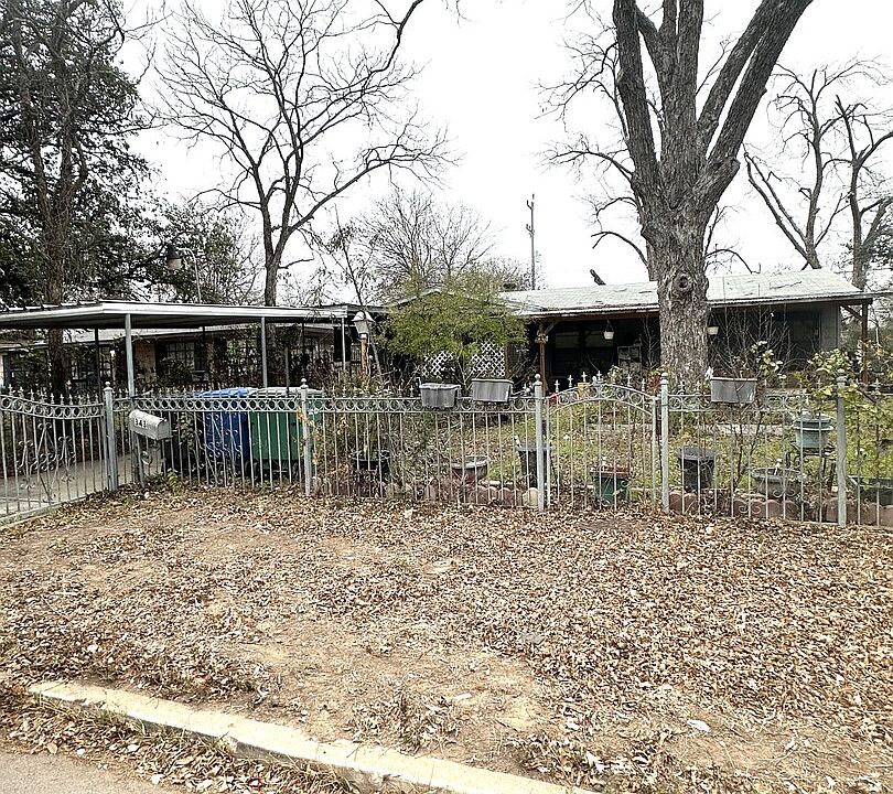 1st image of 343 Tomrob Dr