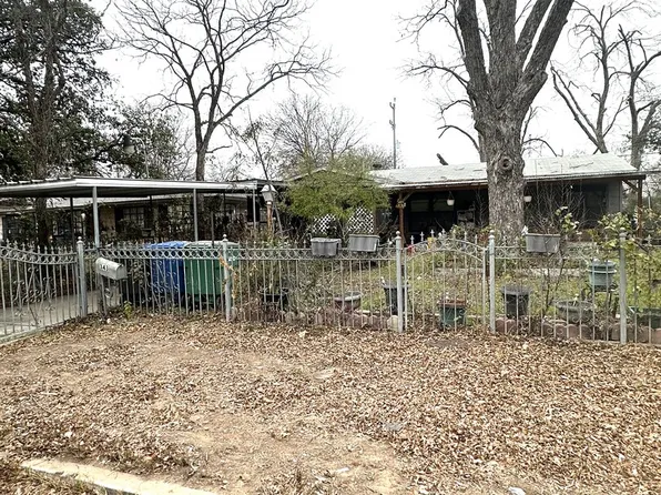 343 Tomrob Dr, San Antonio, TX 78220