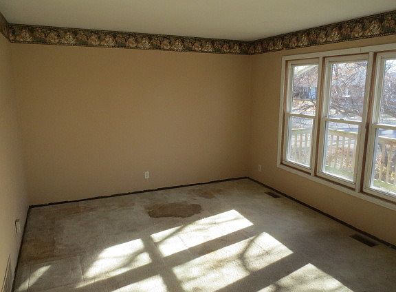 4th image of 1955 Ashwood Ln