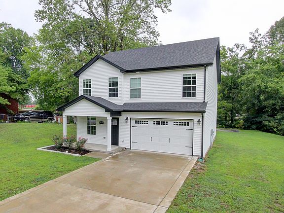 2nd image of 620 Linda Ln