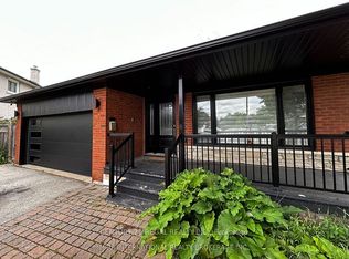 2 Alicewood Ct #BASEMENT, Toronto, ON M9V 3Y2