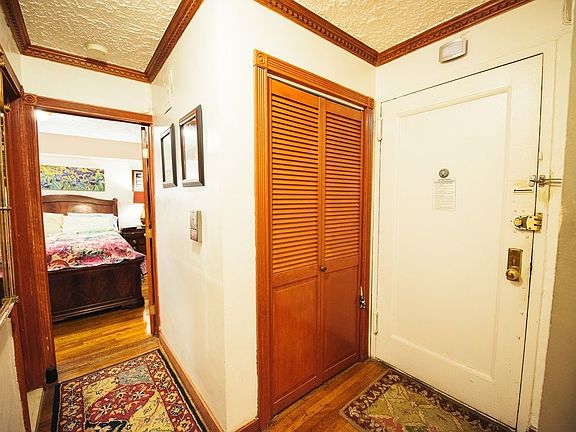 4th image of 1010 Sherman Ave APT 4C