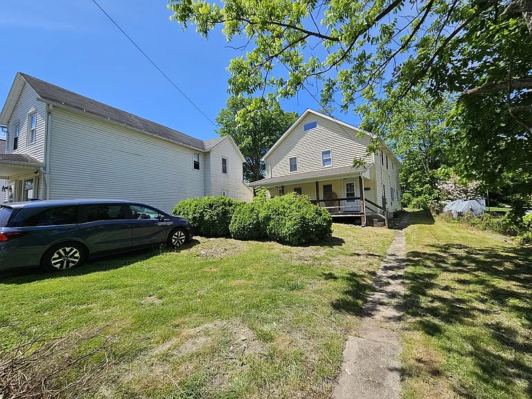 12 Franklin St — Photo 24