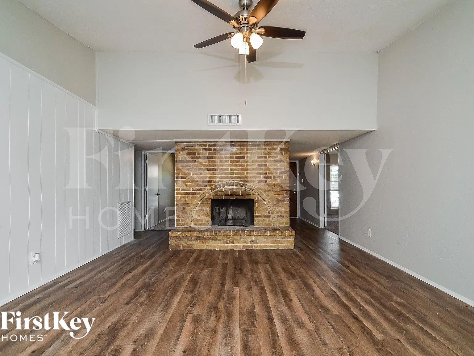 3 bed, 2.0 bath, 1416 sqft, $2,090 — Photo 3