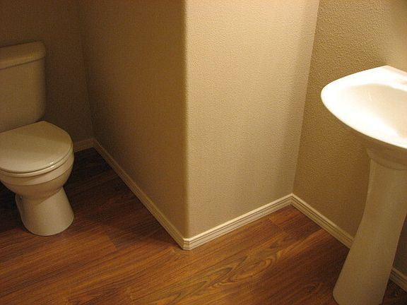 5th image of 1086 SE Tamora Ave