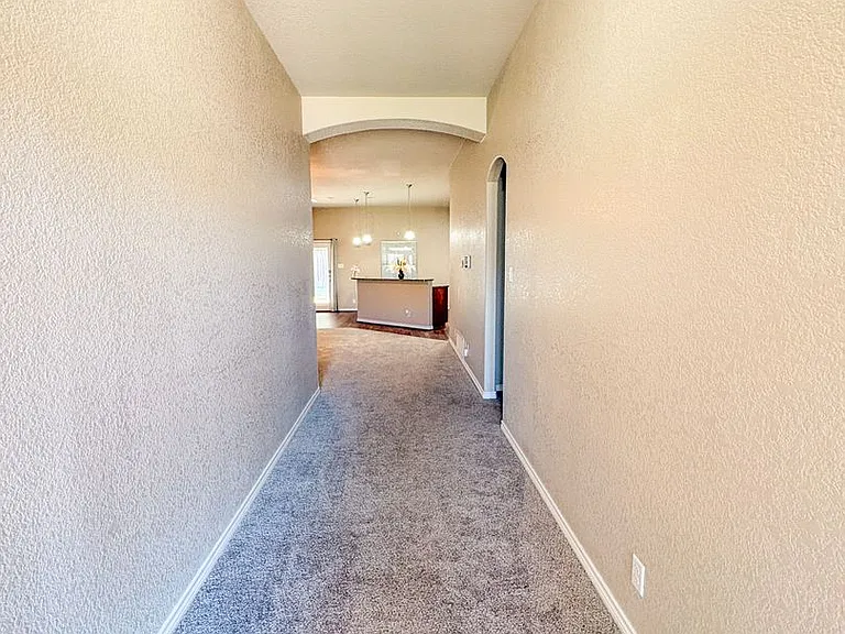 2907 Montague County Dr — Photo 3
