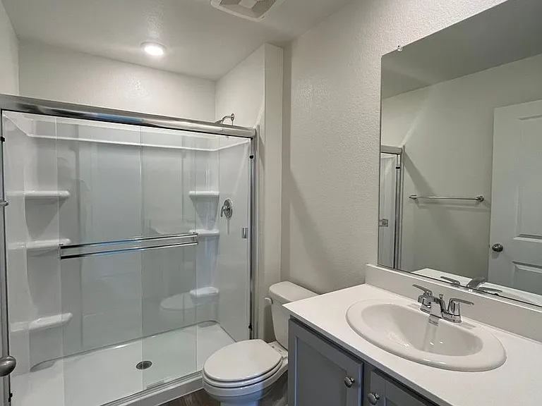 1654 Pacific Dr — Photo 6