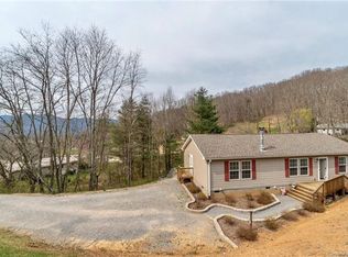 419 Farley St, Waynesville, NC 28786