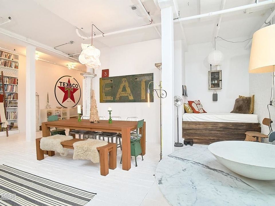 1st image of 30 Tiffany Pl APT 3L