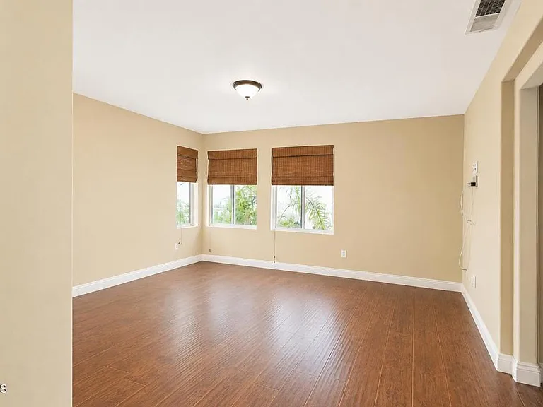 4576 La Tuna Ct — Photo 11