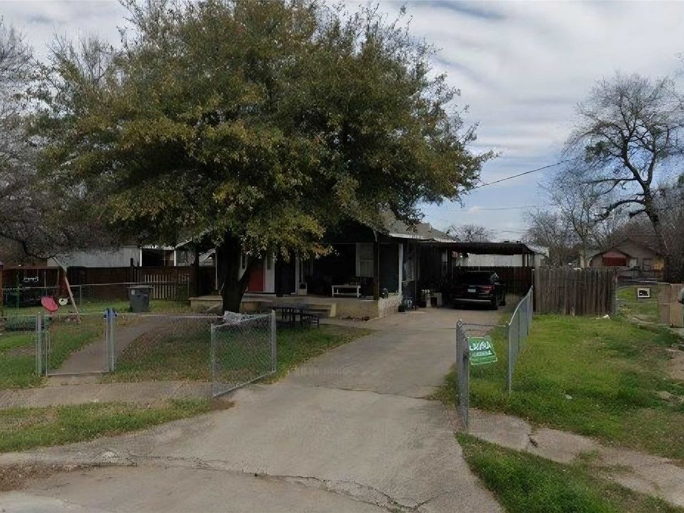 2nd image of 3942 Maybeth St