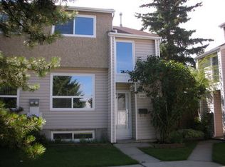 18281 93rd Ave NW, Edmonton, AB T5T1V2