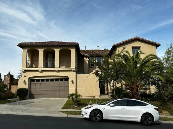 8002 Soft Winds Dr, Corona, CA 92883