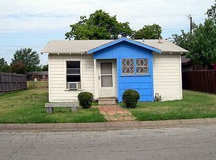 405 Washington St, Grapevine, TX 76051