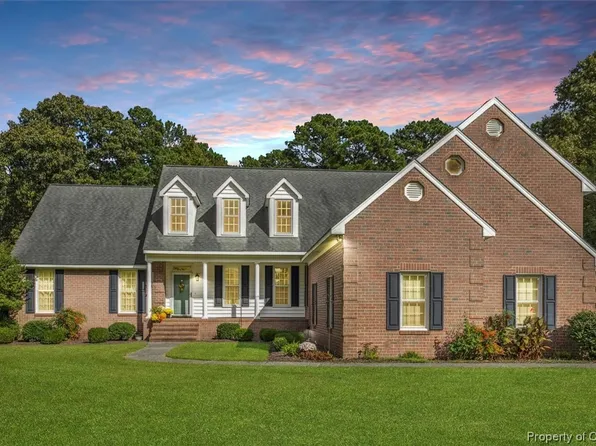 1519 Degrasse Dr, Hayes, VA 23072