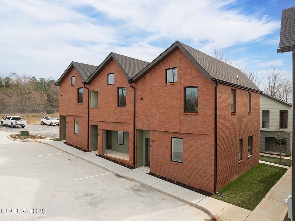 1st image of 2600 Sevier Ave #103