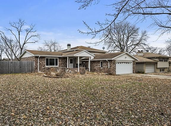 2nd image of 724 Tana Ln
