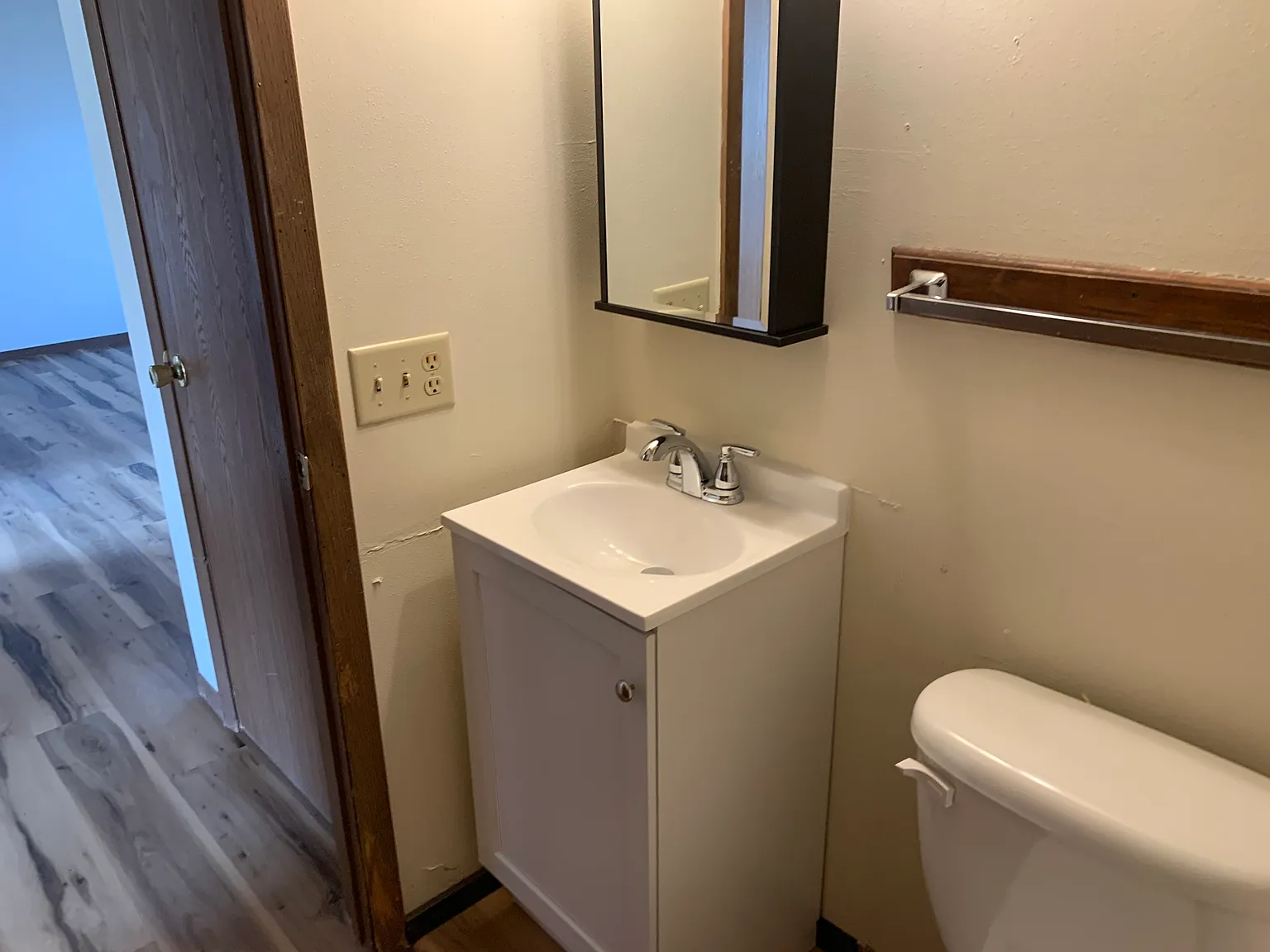 2 bed, $849 — Photo 2