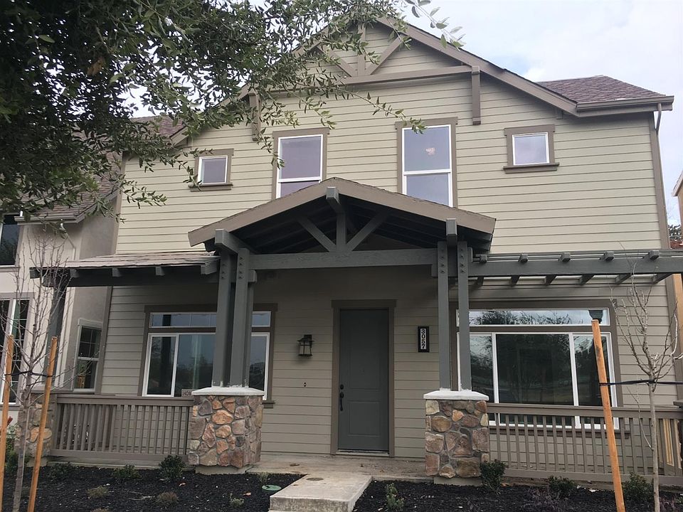 2nd image of 3057 Crocker Dr