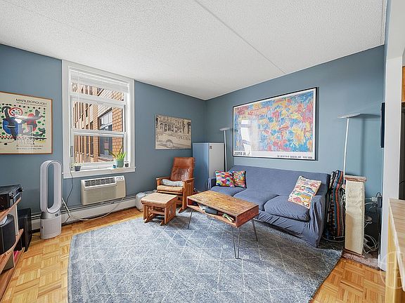 4th image of 102 Bradhurst Ave APT 906