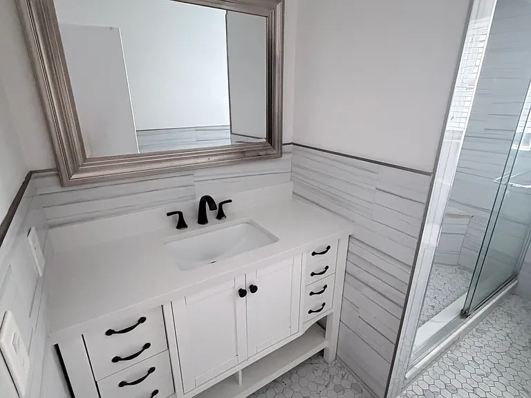 290 Grace Ave #1 — Photo 6