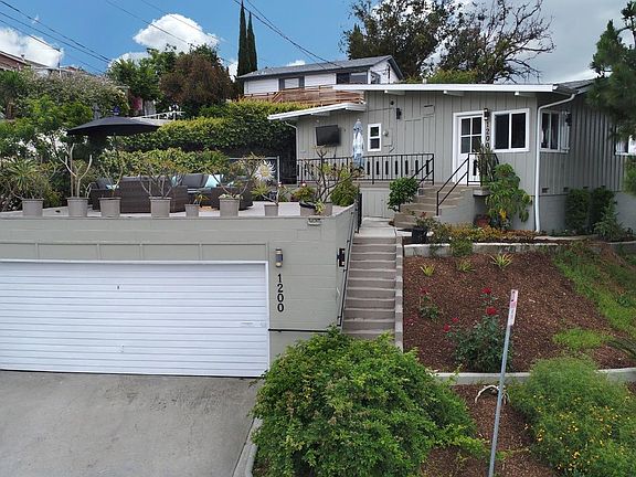 2nd image of 1200 Scenic Dr
