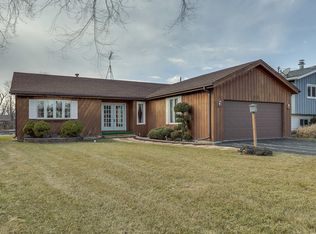 33162 N Lake Shore Dr, Grayslake, IL