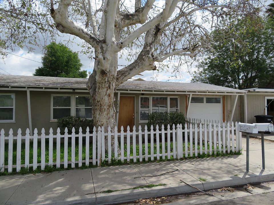 1st image of 10819 Curtis St