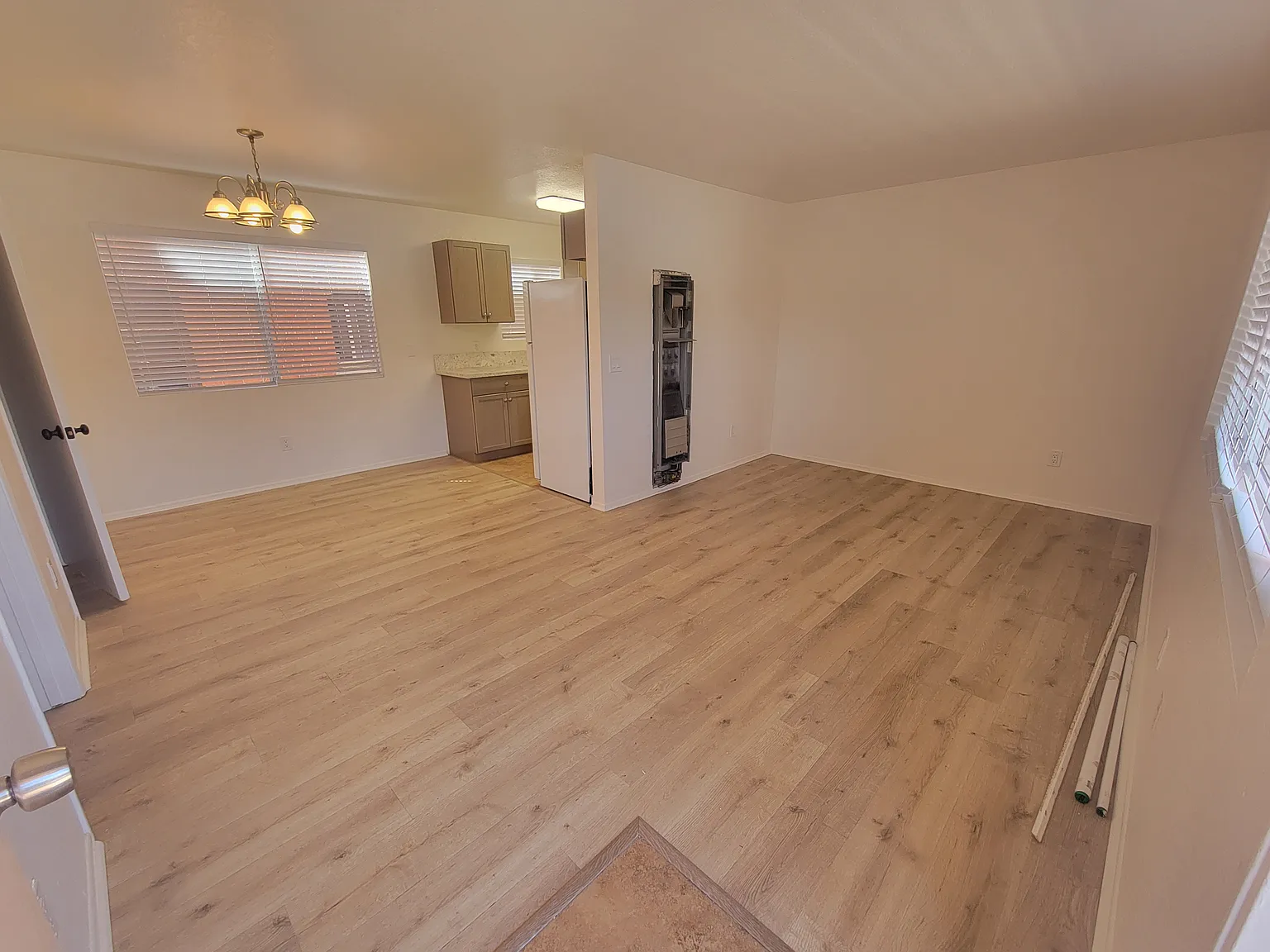 1 bed, 845 sqft, $1,900 — Photo 2