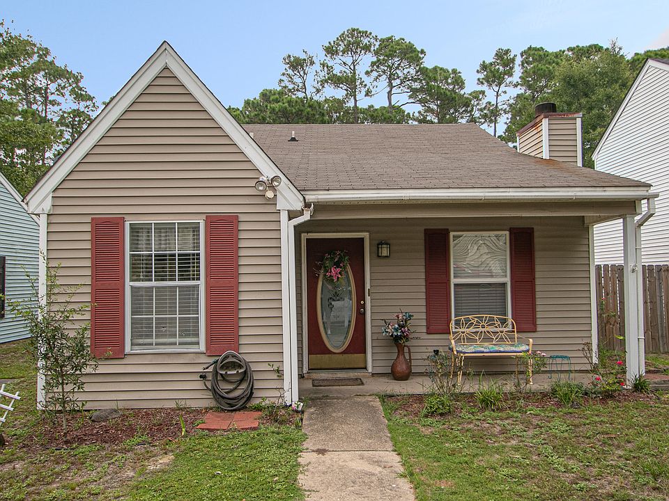 1st image of 1740 James Buchanan Dr
