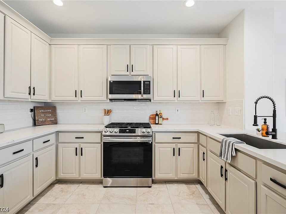 1st image of 8616 Vivid Violet Ave